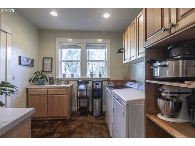 22243 Hiawatha Road Rhododendron, OR 97049 - Photo 16 of 42 a kitchen with cabinets and window