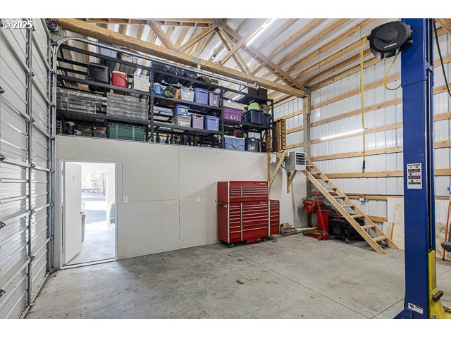 22243 Hiawatha Road Rhododendron, OR 97049 - Photo 7 of 42