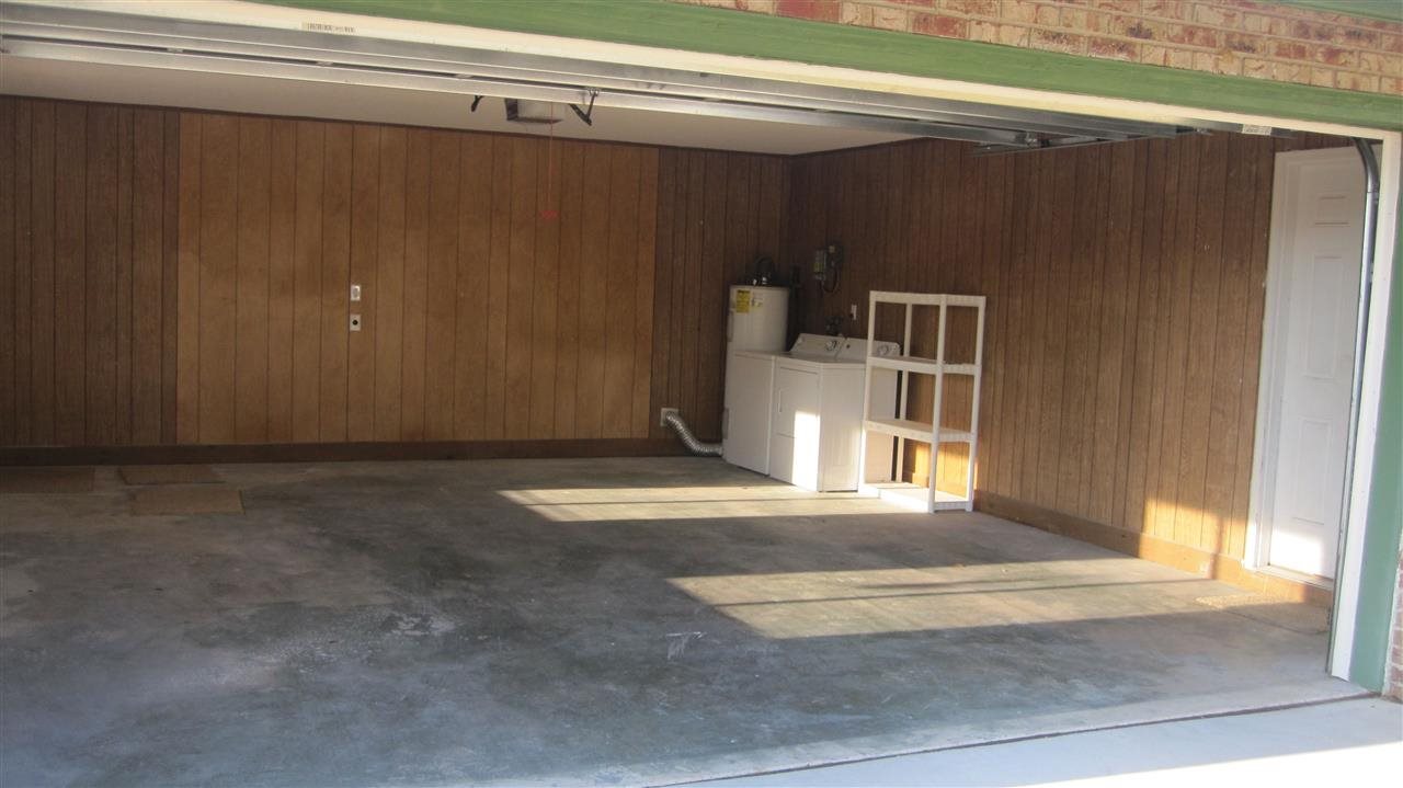 8202 Emperor Road Pensacola, FL 32514 - Photo 20 of 21 VERY SPACIOUS and CLEAN