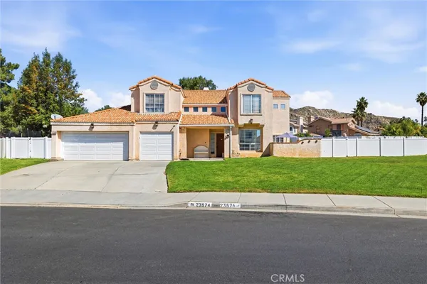 $999,999 | 23574 Lake Valley Drive, Moreno Valley, CA 92557