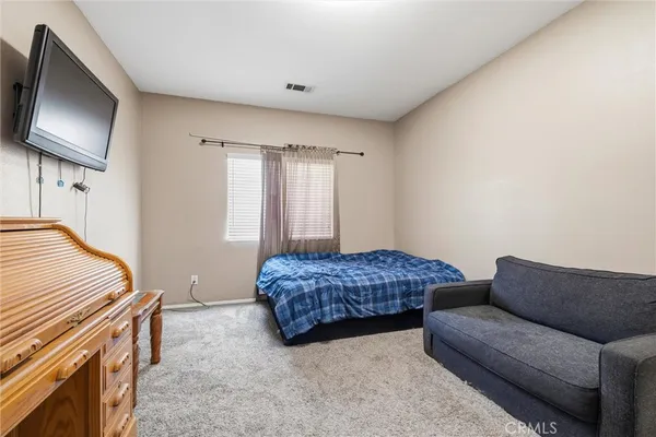 $999,999 | 23574 Lake Valley Drive, Moreno Valley, CA 92557