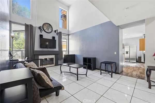 $999,999 | 23574 Lake Valley Drive, Moreno Valley, CA 92557