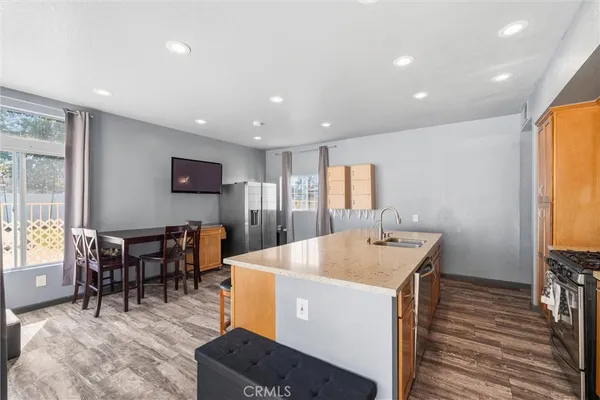 $999,999 | 23574 Lake Valley Drive, Moreno Valley, CA 92557