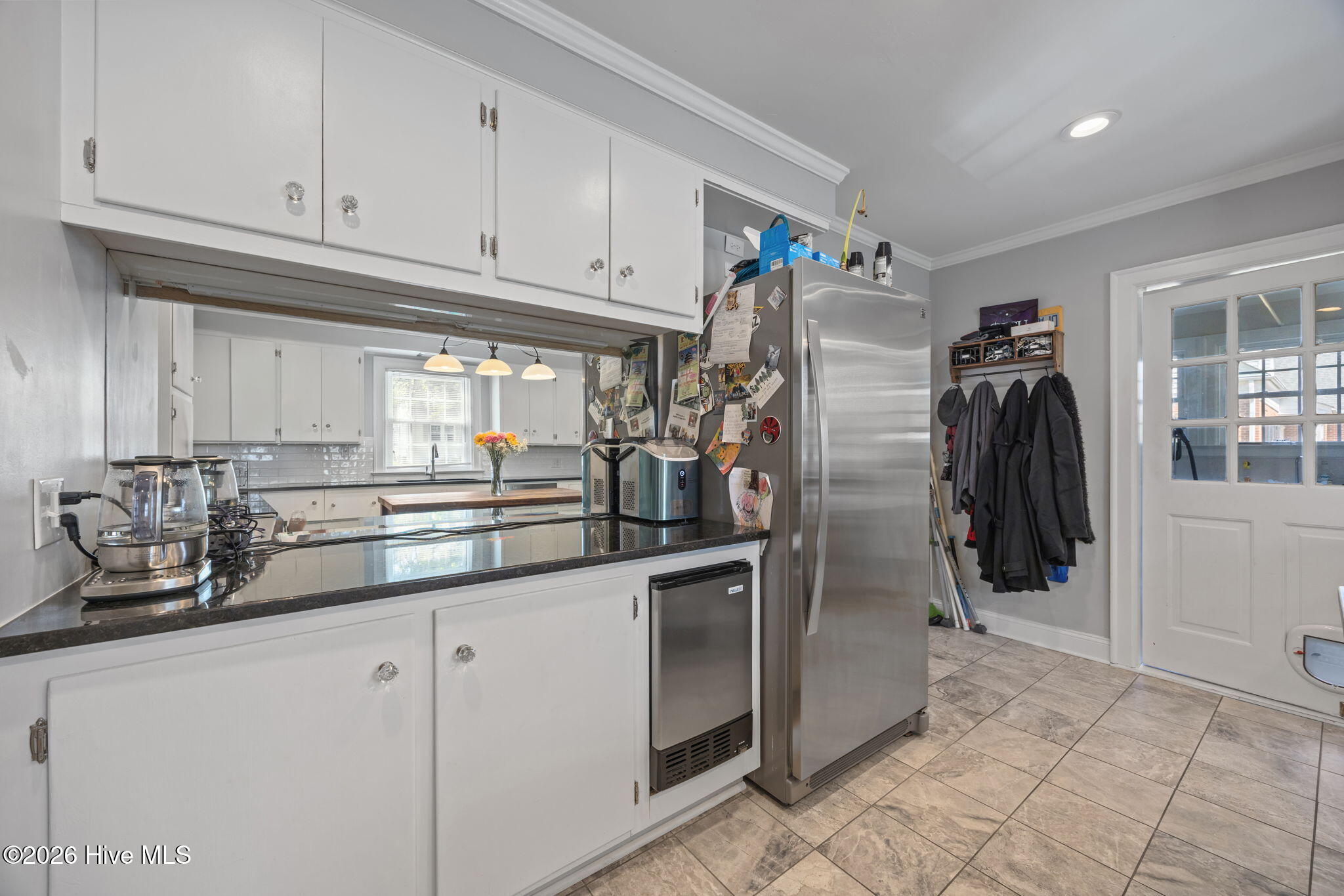 1104 West Rock Spring Road Greenville, NC 27858 - Photo 29 of 56 Welcome to this spacious neutral kitchen with stainless appliances,