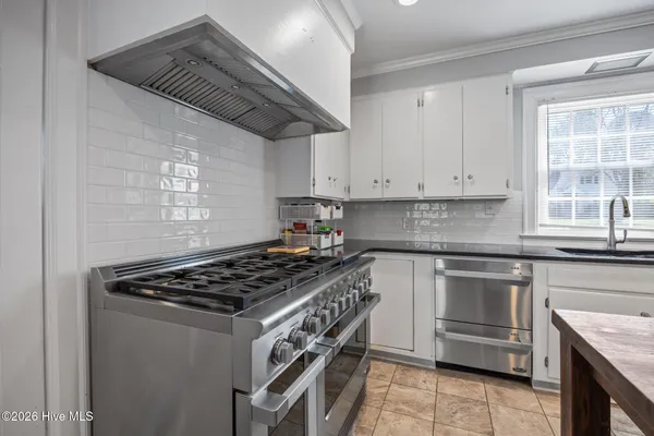 $500,000 | 1104 West Rock Spring Road, Greenville, NC 27858
