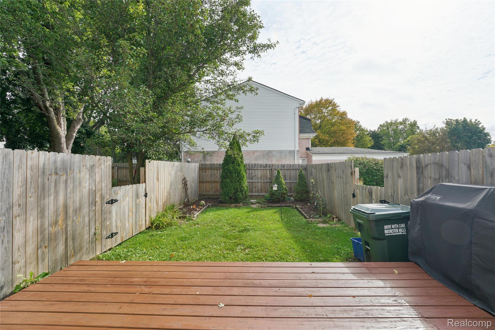 131 Manor Way, Unit 1 Rochester, MI 48309 - Photo 23 of 25 023_beyc6ab5b4d0a09bb.jpg
