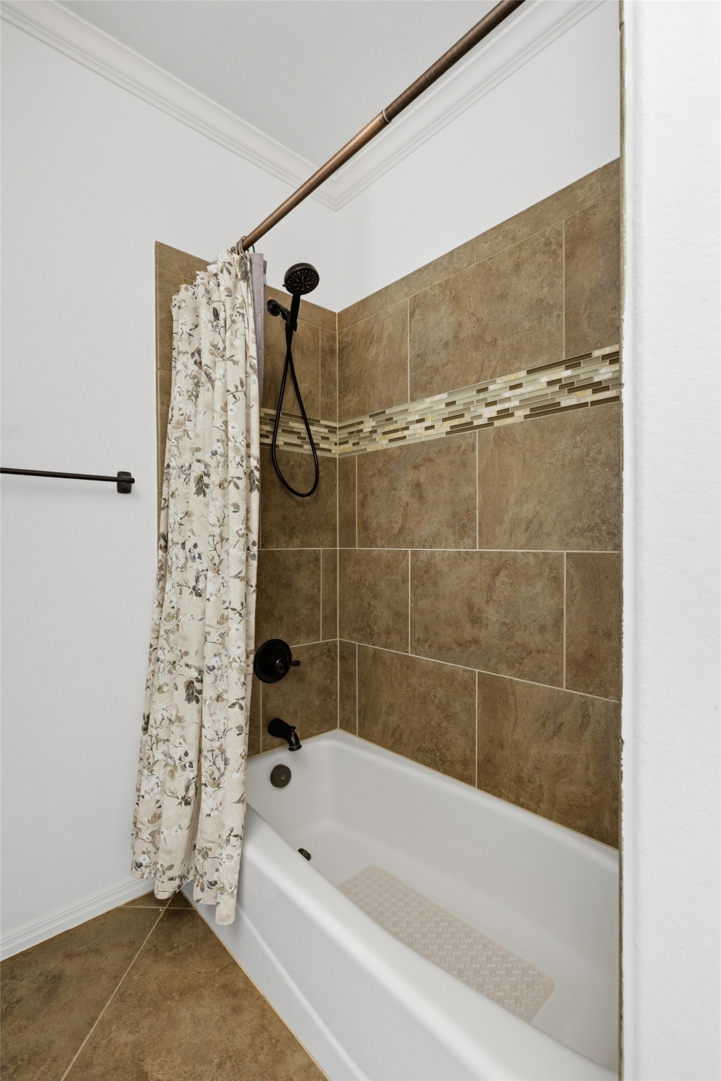 4000 Ranch Road 620 North, Unit 19 Austin, TX 78734 - Photo 29 of 39 a bathroom with a bathtub and shower