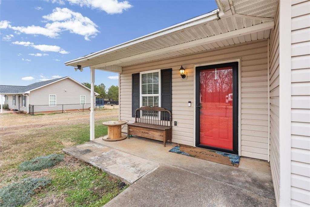 8 Stonegate Drive Cedartown, GA 30125 - Photo 3 of 42 a view of an entrance to house