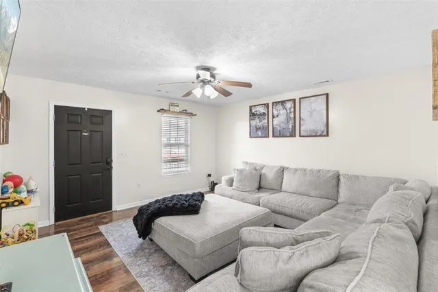 $250,000 | 8 Stonegate Drive, Cedartown, GA 30125