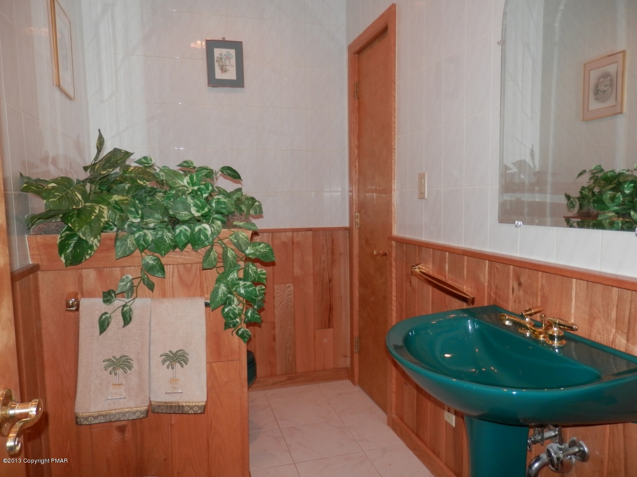 5145 Goose Pond Road Tobyhanna, PA 18466 - Photo 49 of 59 Bathroom off 4th Bedroom/Excercise Room