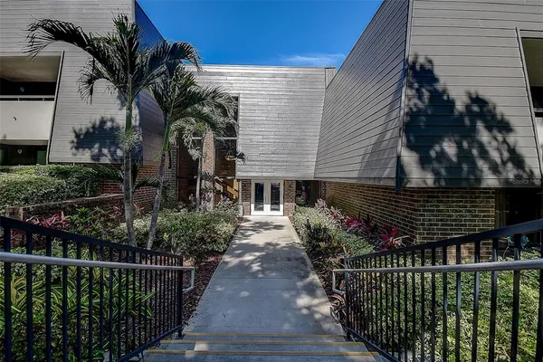 $485,000 | 36750 US Highway 19 North, Unit 24213, Palm Harbor, FL 34683