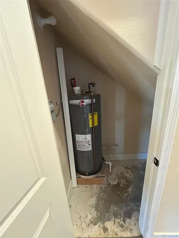 a view of a storage & utility room