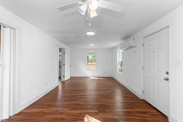 $1,850 | 204 Lessin Lane, Austin, TX 78704