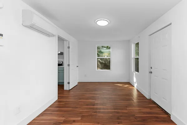 $1,850 | 204 Lessin Lane, Austin, TX 78704