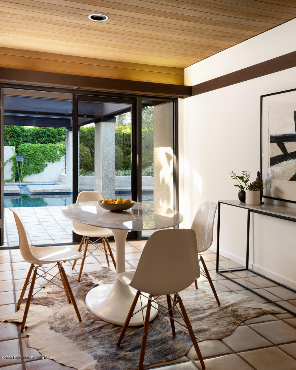 999 Buckingham Place Pasadena, CA 91105 - Photo 14 of 36 a view of a dining room with furniture window and outside view