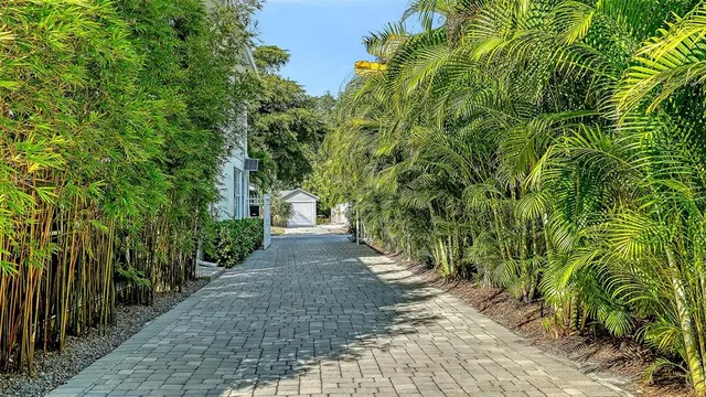 $2,750,000 | 1690 Arlington Street, Sarasota, FL 34239