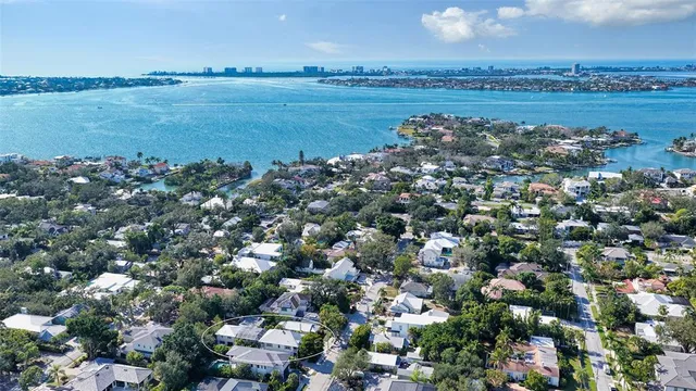 $2,750,000 | 1690 Arlington Street, Sarasota, FL 34239