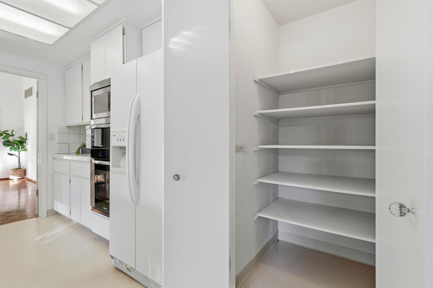 100 Rizal Drive Hillsborough, CA 94010 - Photo 14 of 42