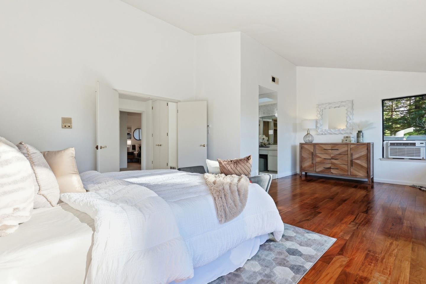 100 Rizal Drive Hillsborough, CA 94010 - Photo 27 of 42