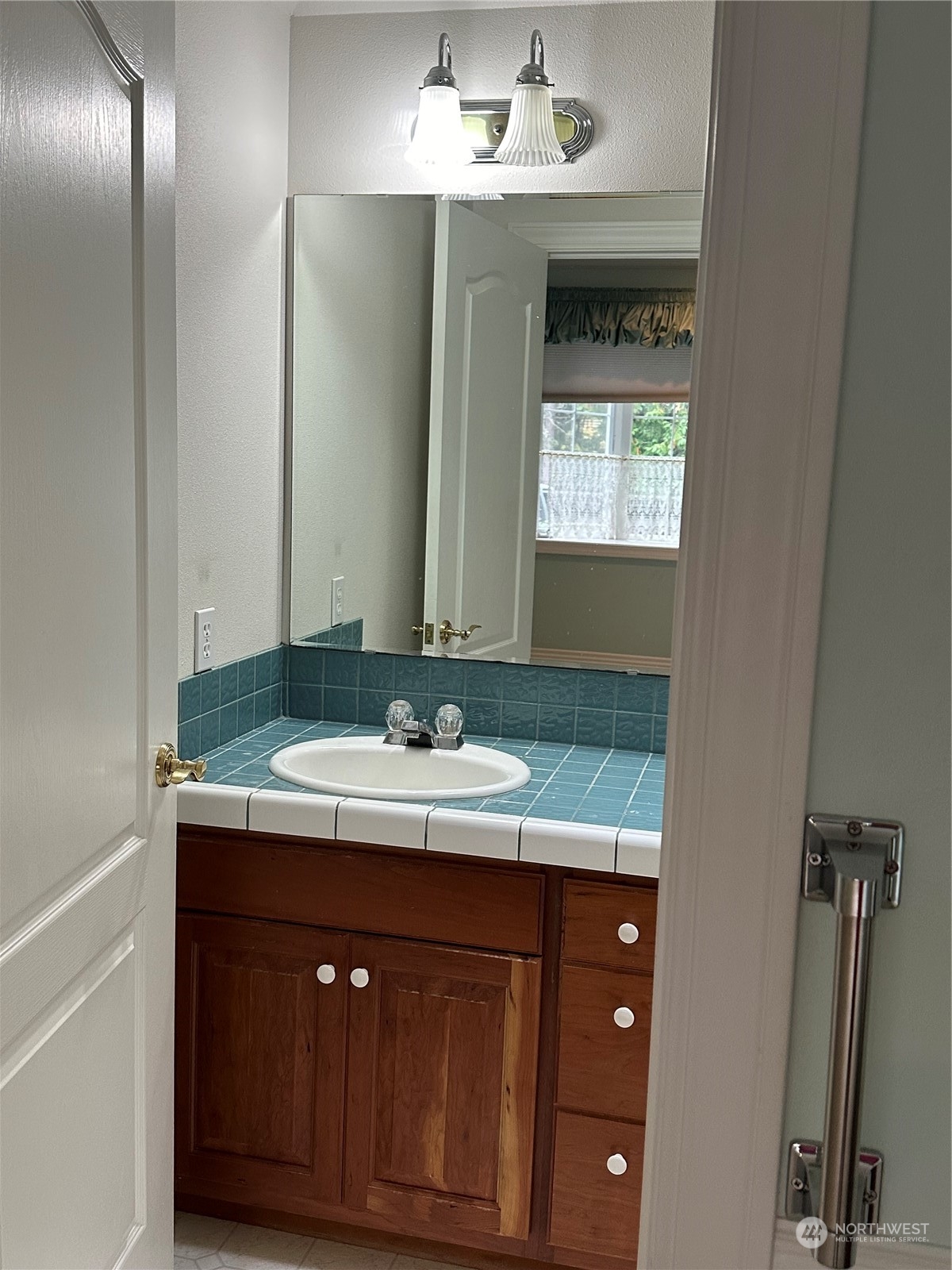 121 Arnold Palmer Parkway Sequim, WA 98382 - Photo 19 of 40