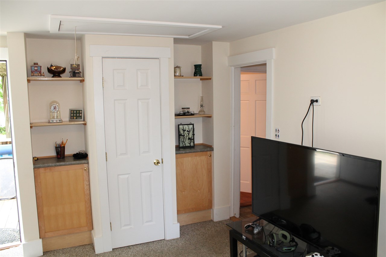 27 East Intervale Road Wilton, NH 03086 - Photo 8 of 40 Gallery Image 8