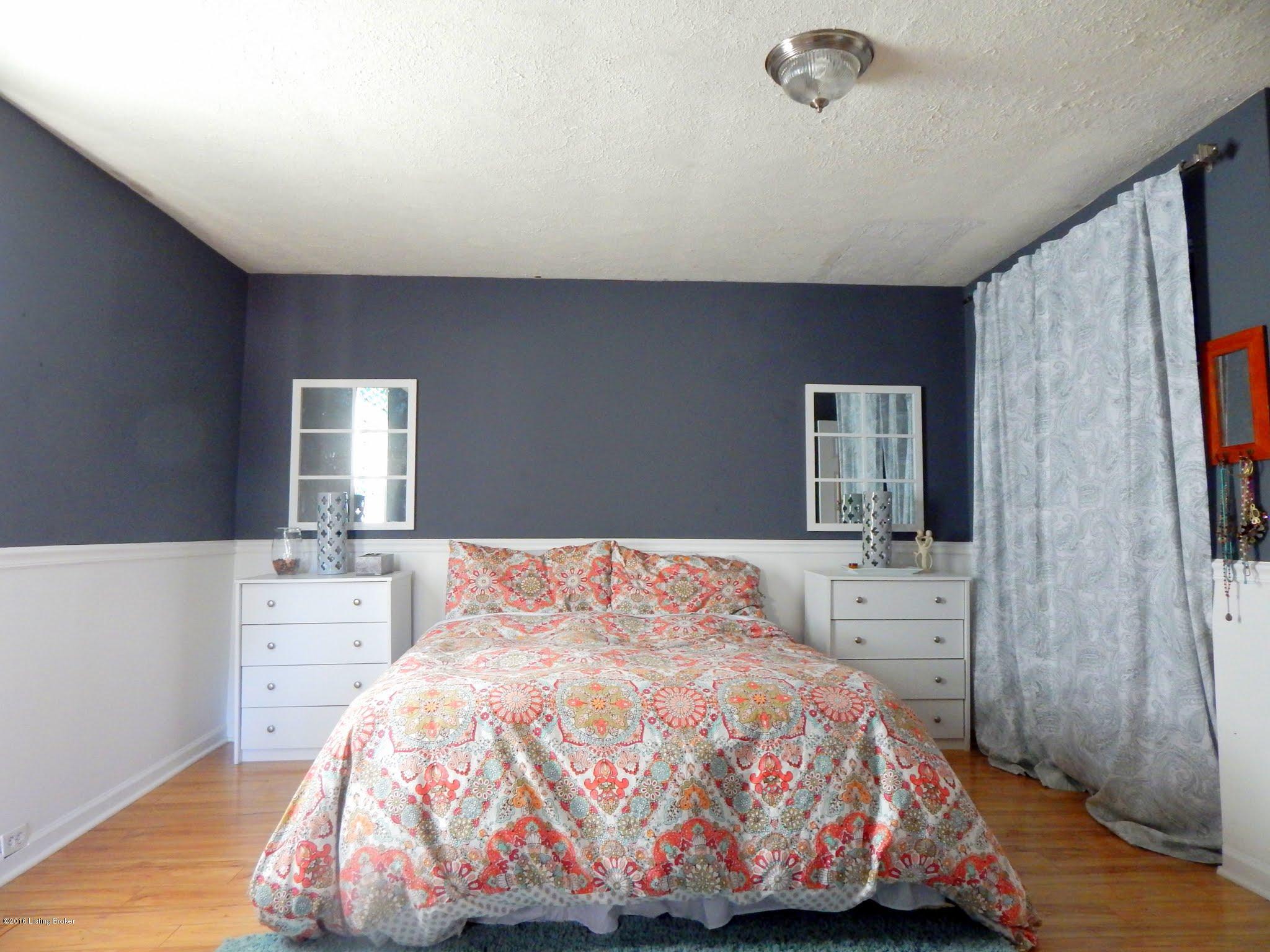 1109 Rammers Avenue Louisville, KY 40204 - Photo 12 of 32 DSCN1668