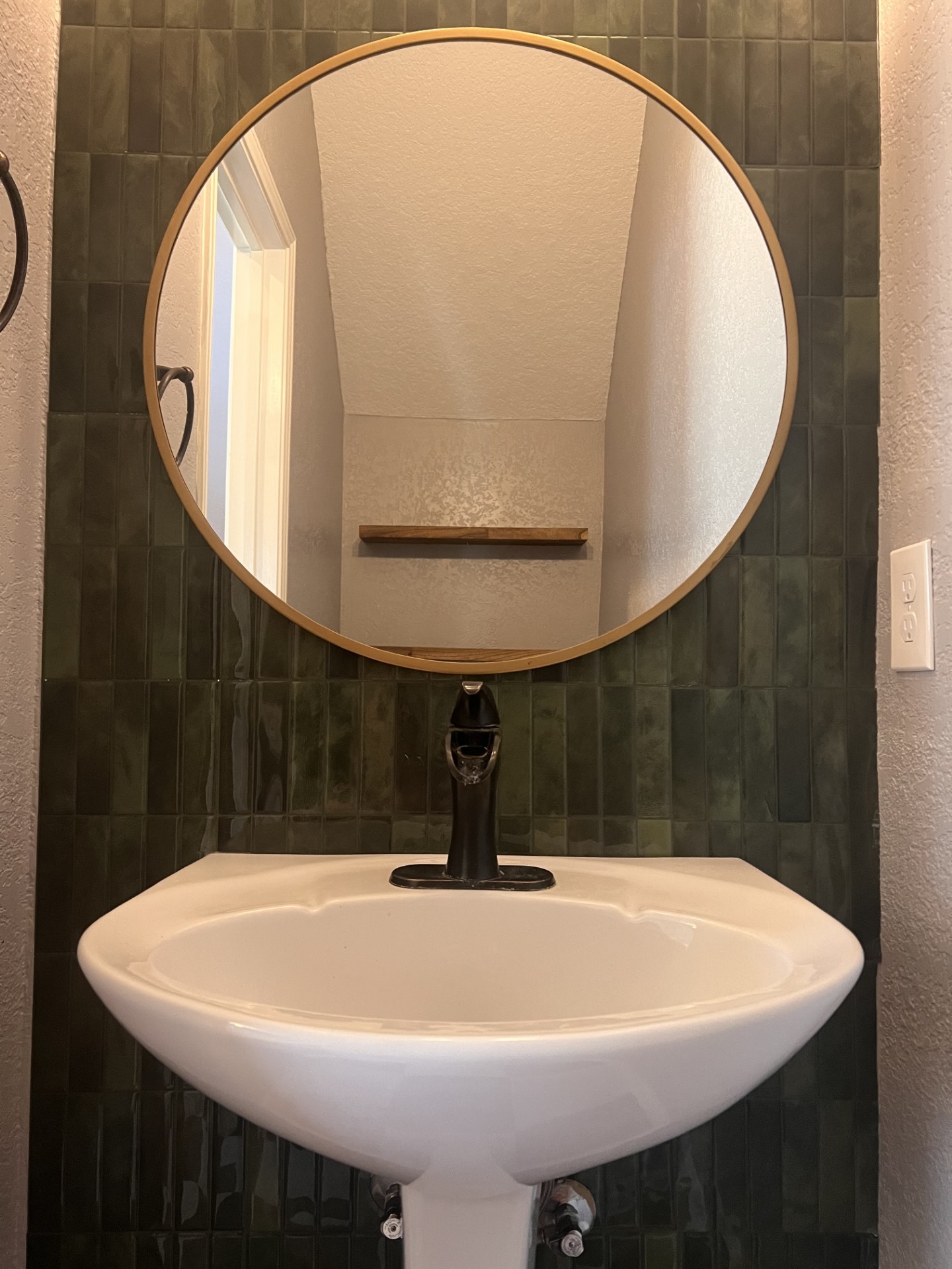 9327 Restover Lane Houston, TX 77064 - Photo 6 of 22 a view of washer and dryer