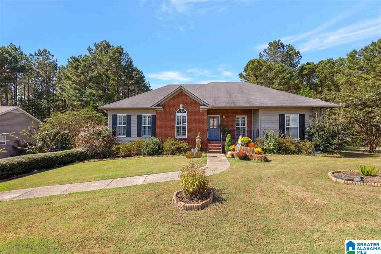 245 Maple Crest Odenville, AL 35120 - Photo 2 of 38