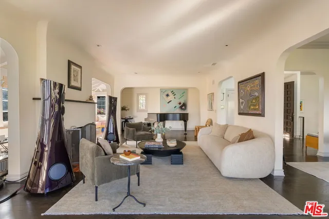 $6,249,000 | 4778 Bonvue Avenue, Los Angeles, CA 90027