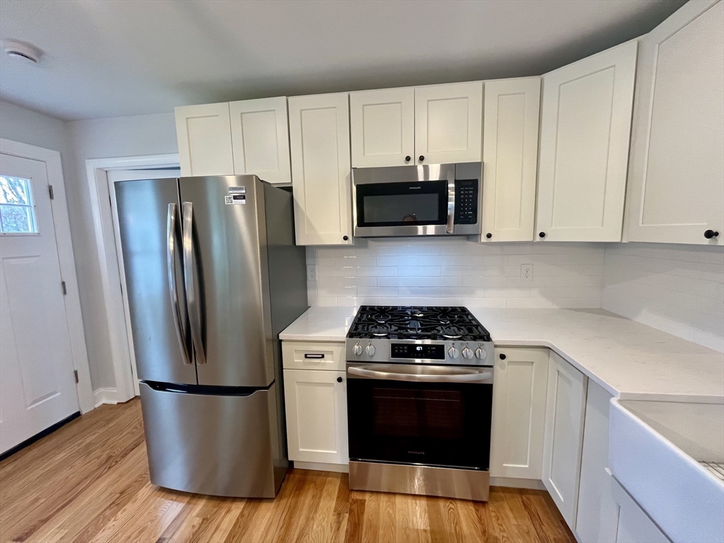 10 Holly Road Taunton, MA 02780 - Photo 12 of 28 Gallery Image 12