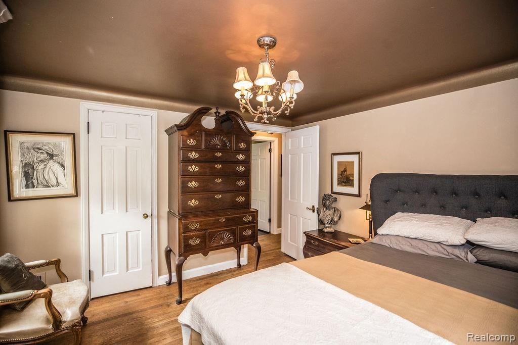 1605 Crooks Road Royal Oak, MI 48067 - Photo 27 of 37 Another view of Master