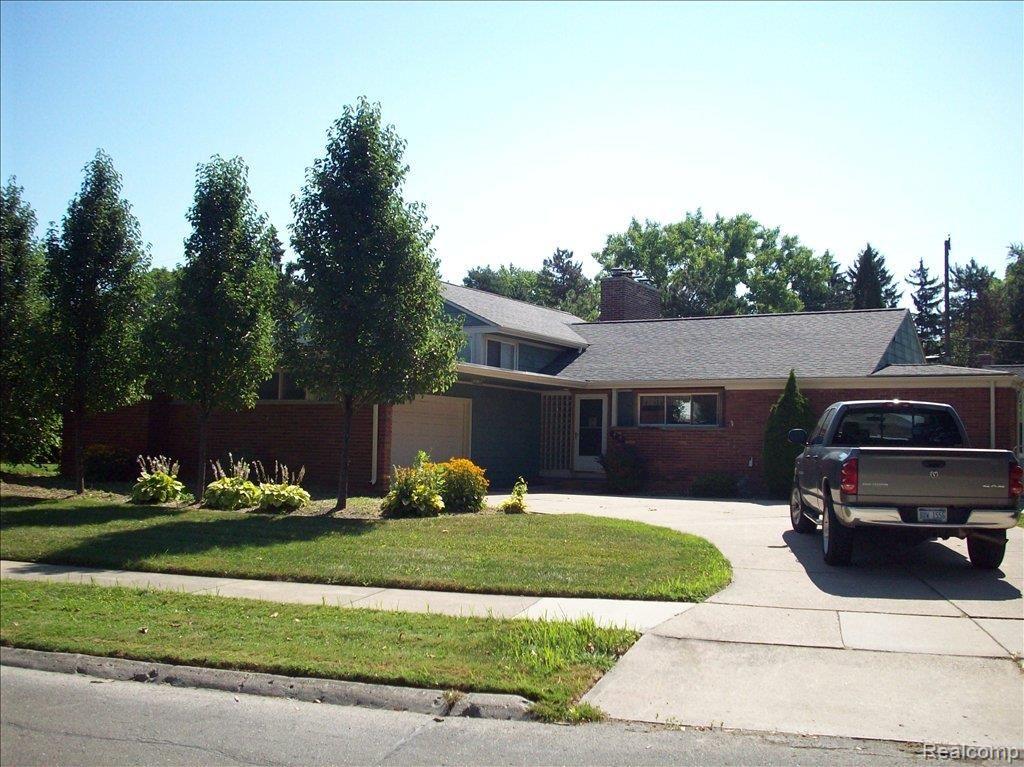 414 Barclay Road Grosse Pointe, MI 48236 - Photo 1 of 8 100_0259