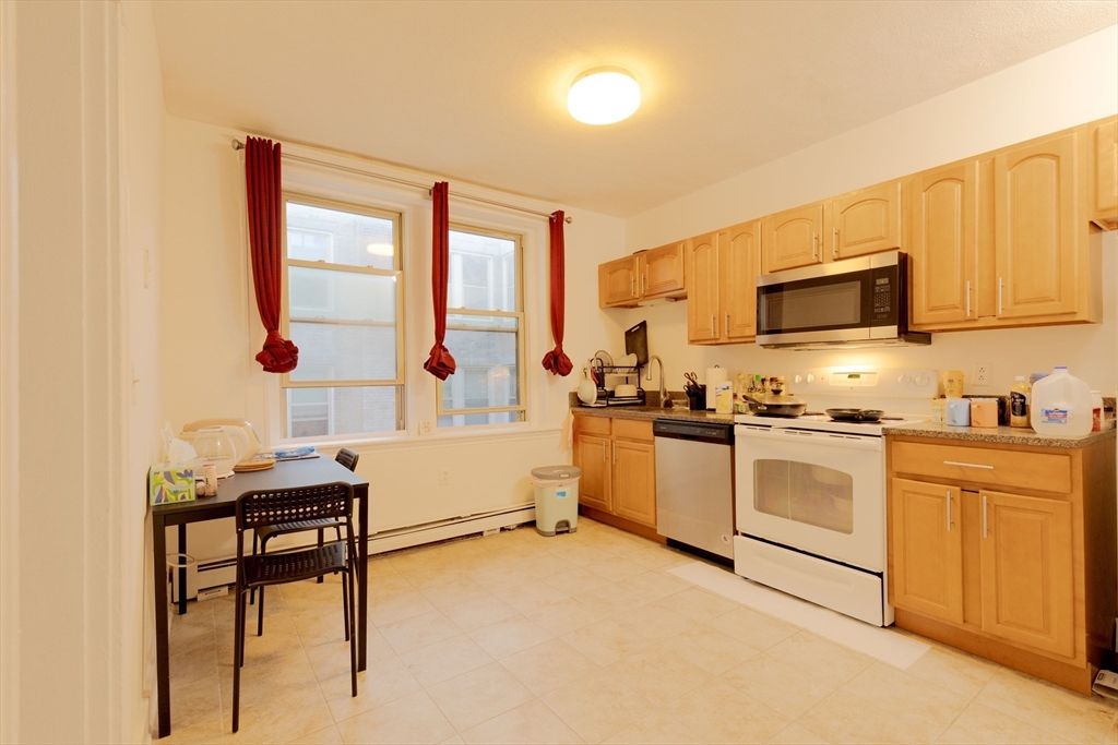 24 Ransom Road, Unit 7 Boston, MA 02135 - Photo 7 of 22