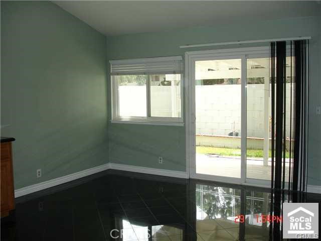 1749 North Rutherford Street Anaheim, CA 92806 - Photo 3 of 10 a small space with a window