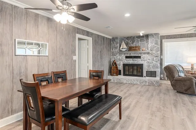 $949,999 | 8014 Blue Bird Lane, Athens, TX 75752