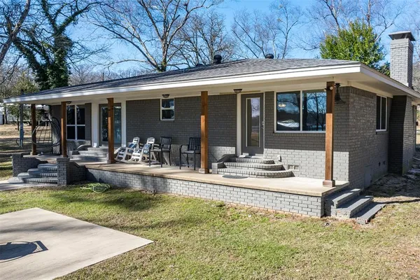 $799,999 | 8014 Blue Bird Lane, Athens, TX 75752