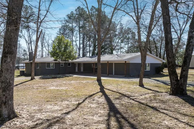 $949,999 | 8014 Blue Bird Lane, Athens, TX 75752