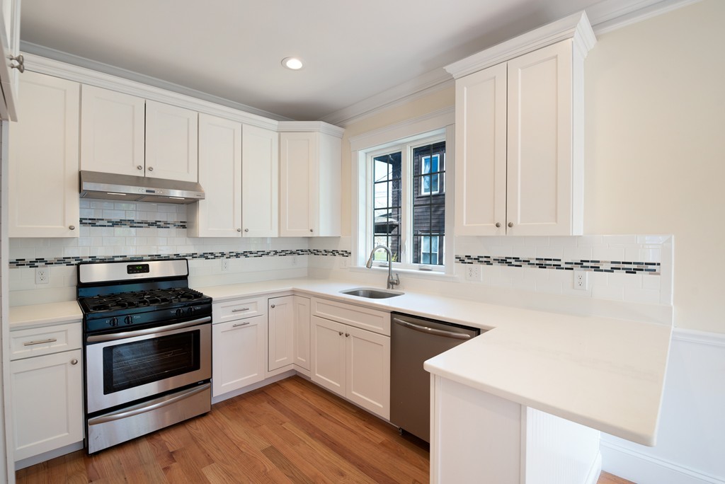 12 Green St Terrace, Unit 12 Watertown, MA 02472 - Photo 5 of 24