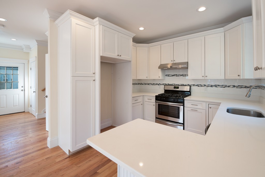 12 Green St Terrace, Unit 12 Watertown, MA 02472 - Photo 6 of 24