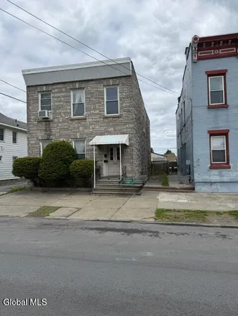 $220,000 | 215 23rd Street, Watervliet, NY 12189