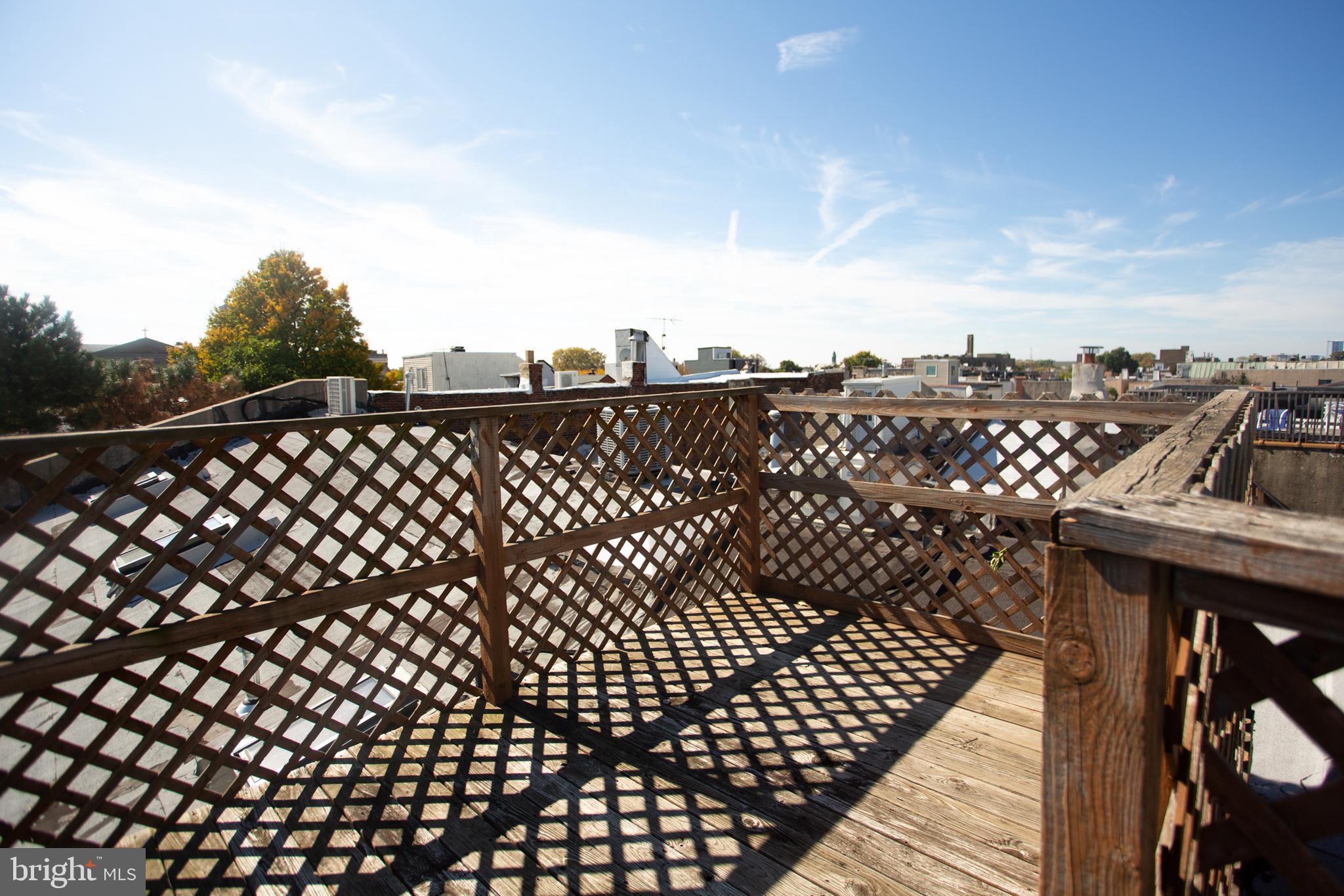 715 South 3rd Street, Unit 204 Philadelphia, PA 19147 - Photo 25 of 28 a view of city from roof