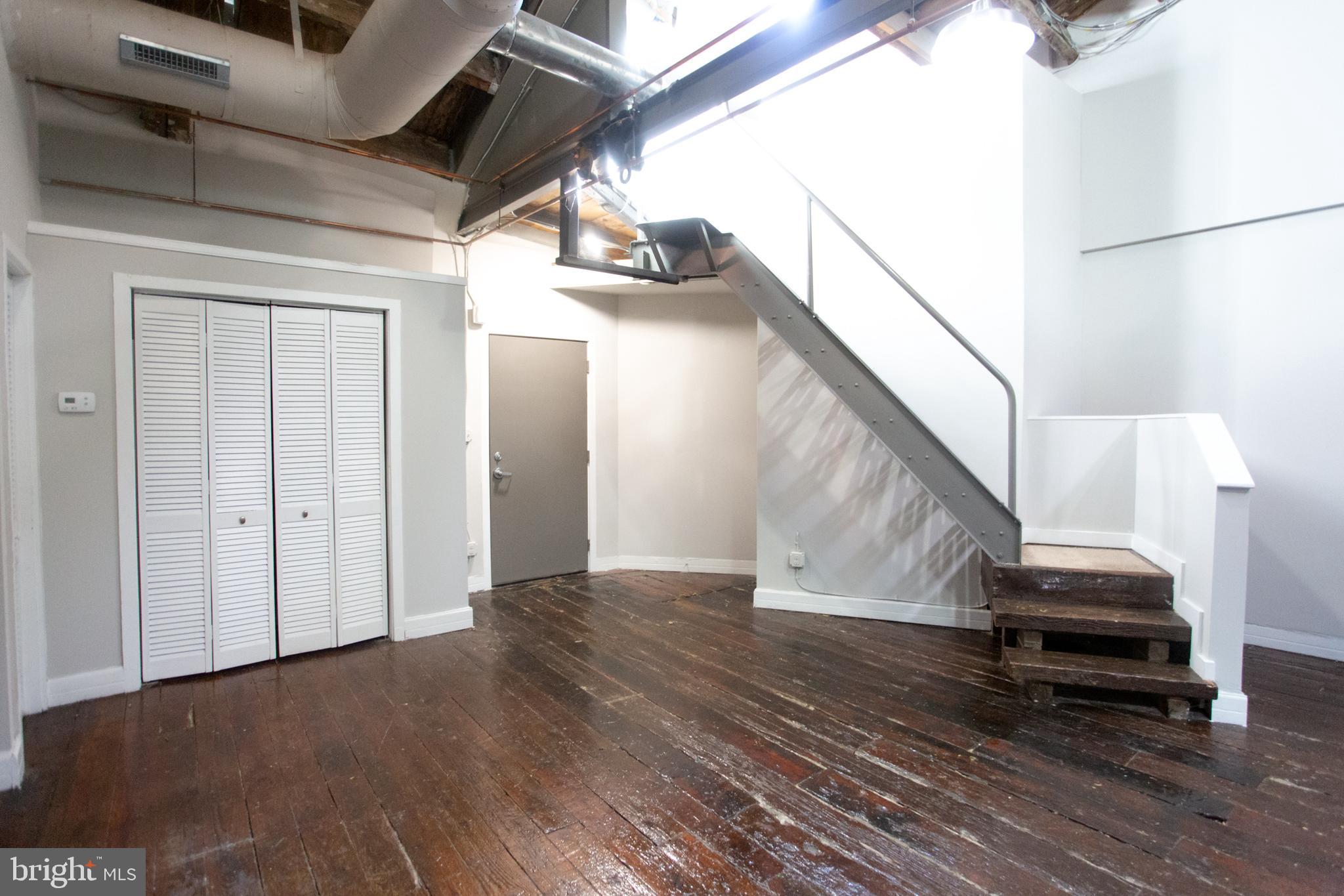 715 South 3rd Street, Unit 204 Philadelphia, PA 19147 - Photo 6 of 28 a view of entryway and hall
