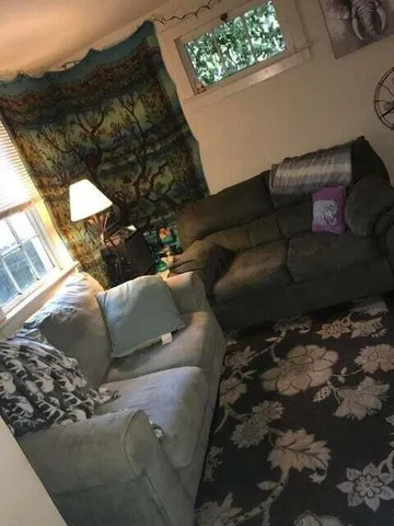 $1,795 | 107 Smith Street, Unit D, Charleston, SC 29403