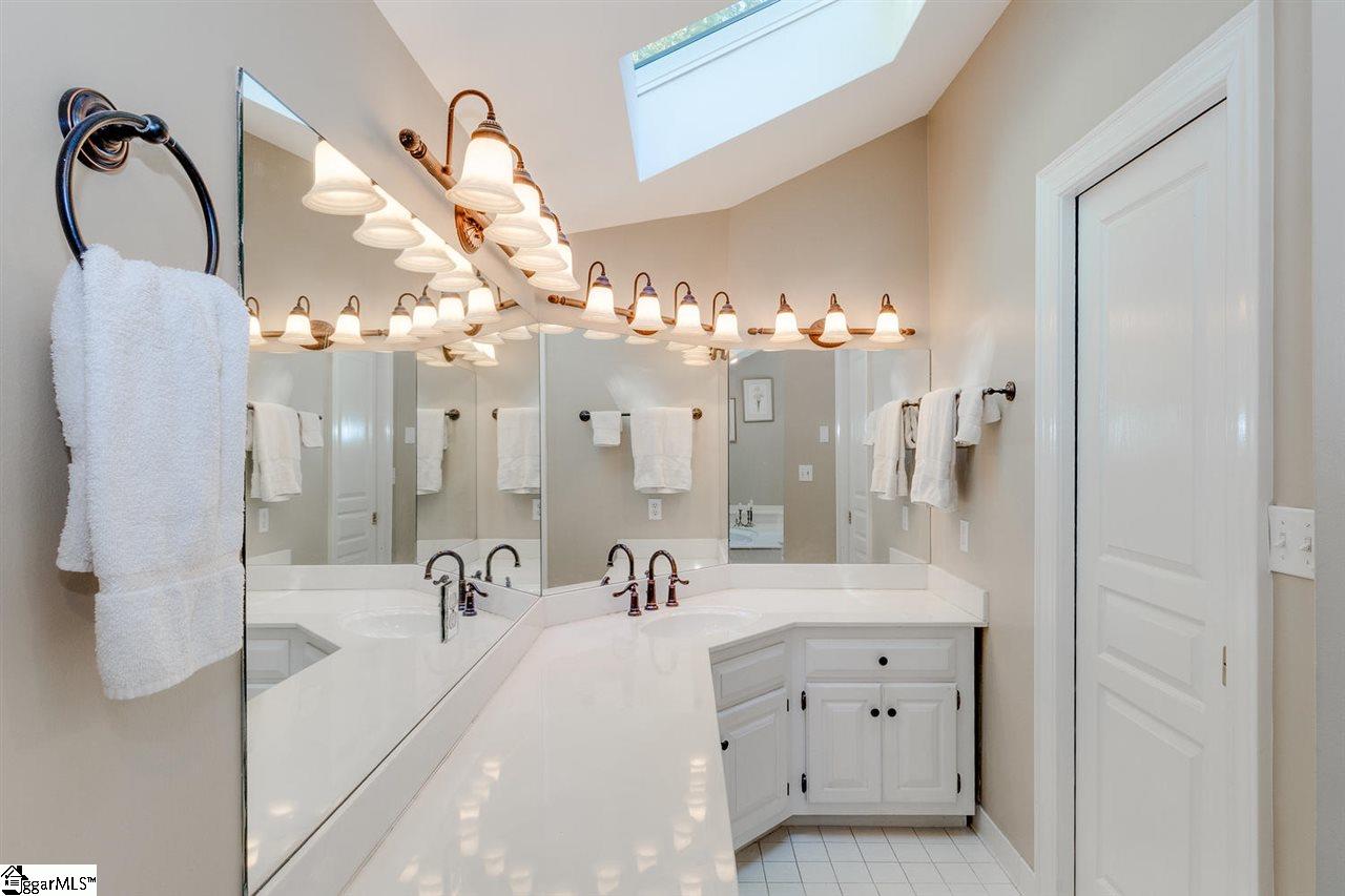 312 Hammett Road Greer, SC 29650 - Photo 14 of 36 Gallery Image 14