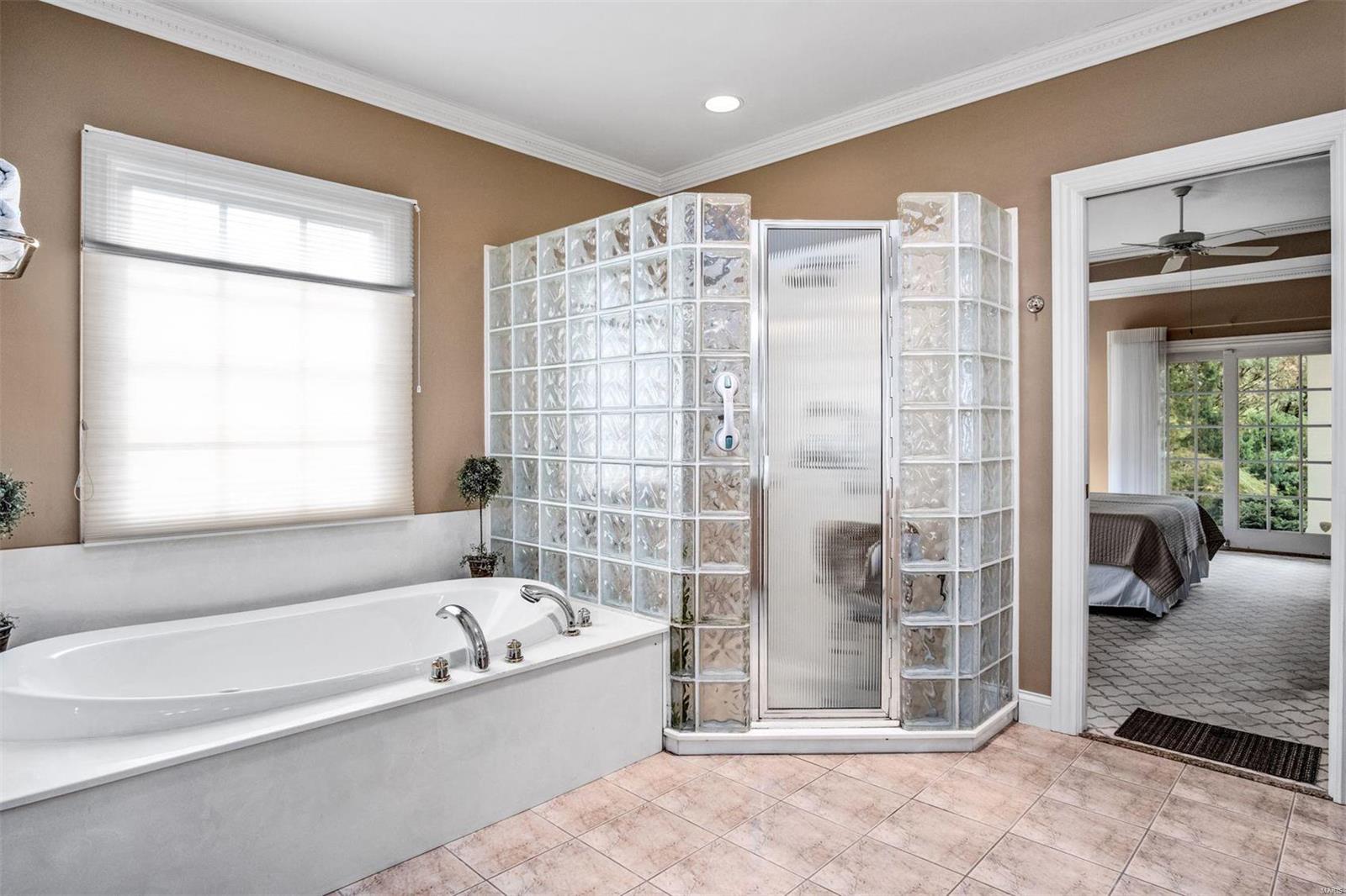 9740 Conway Road St. Louis, MO 63124 - Photo 25 of 37