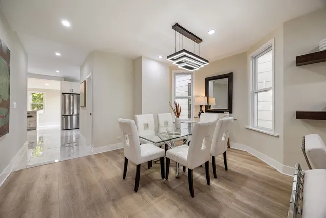 $770,000 | 4143 North Drake Avenue, Chicago, IL 60618