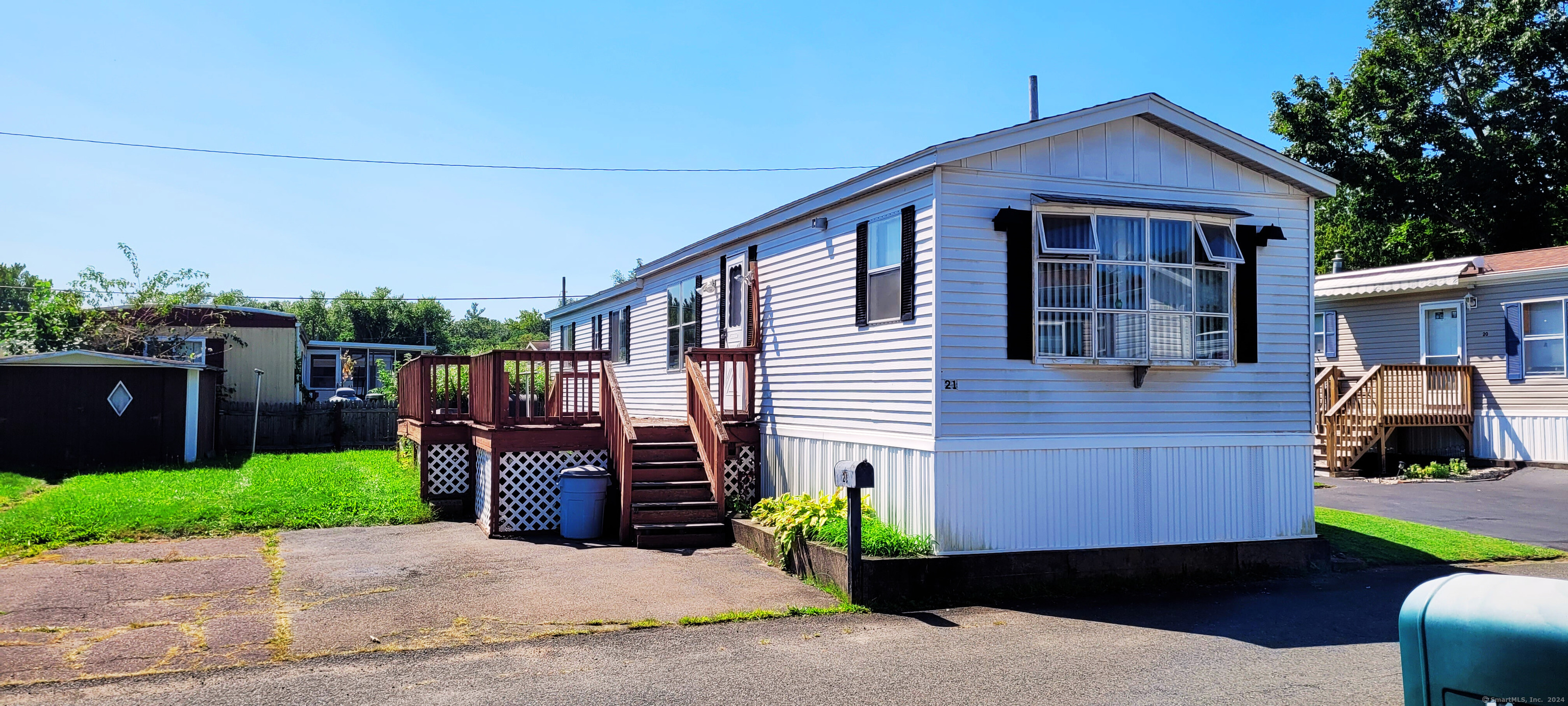 21 Yalesville Square, Wallingford, CT 06492 Compass