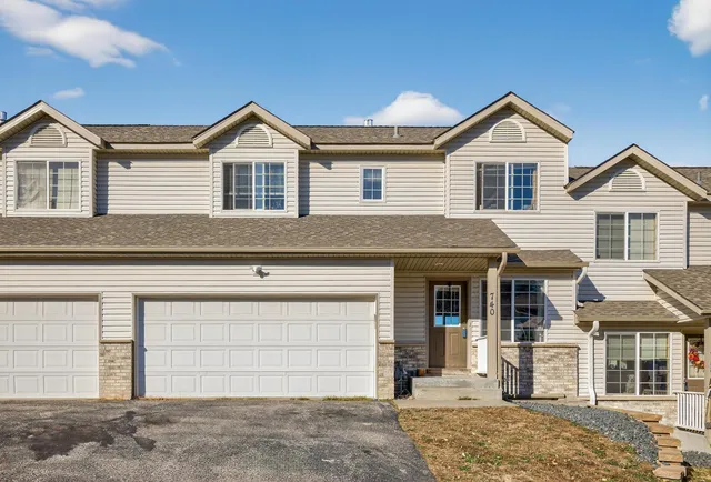 $230,000 | 740 Baylee Place Southwest, Pine Island, MN 55963