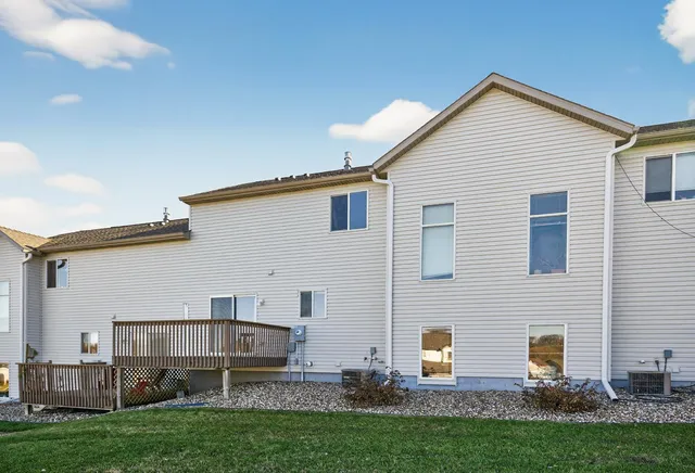 $230,000 | 740 Baylee Place Southwest, Pine Island, MN 55963