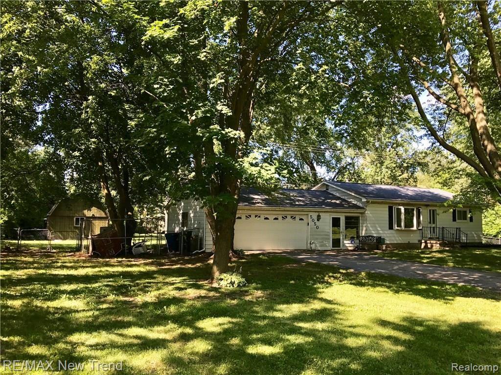 5050 Oakhill Road Clarkston, MI 48348 - Photo 2 of 21 image9.jpeg